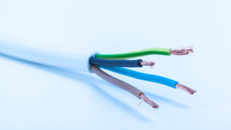 Le câble blindé : l&rsquo;allié contre les perturbations électromagnétiques